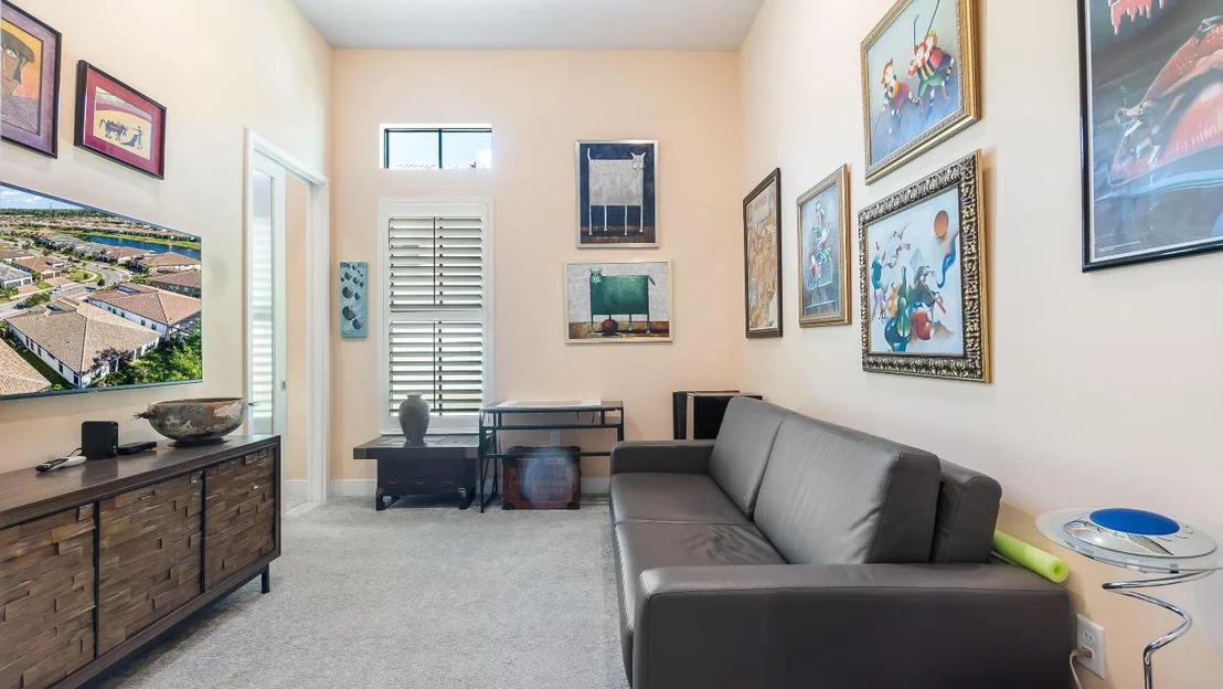Photo of 7690 Cavern Lane