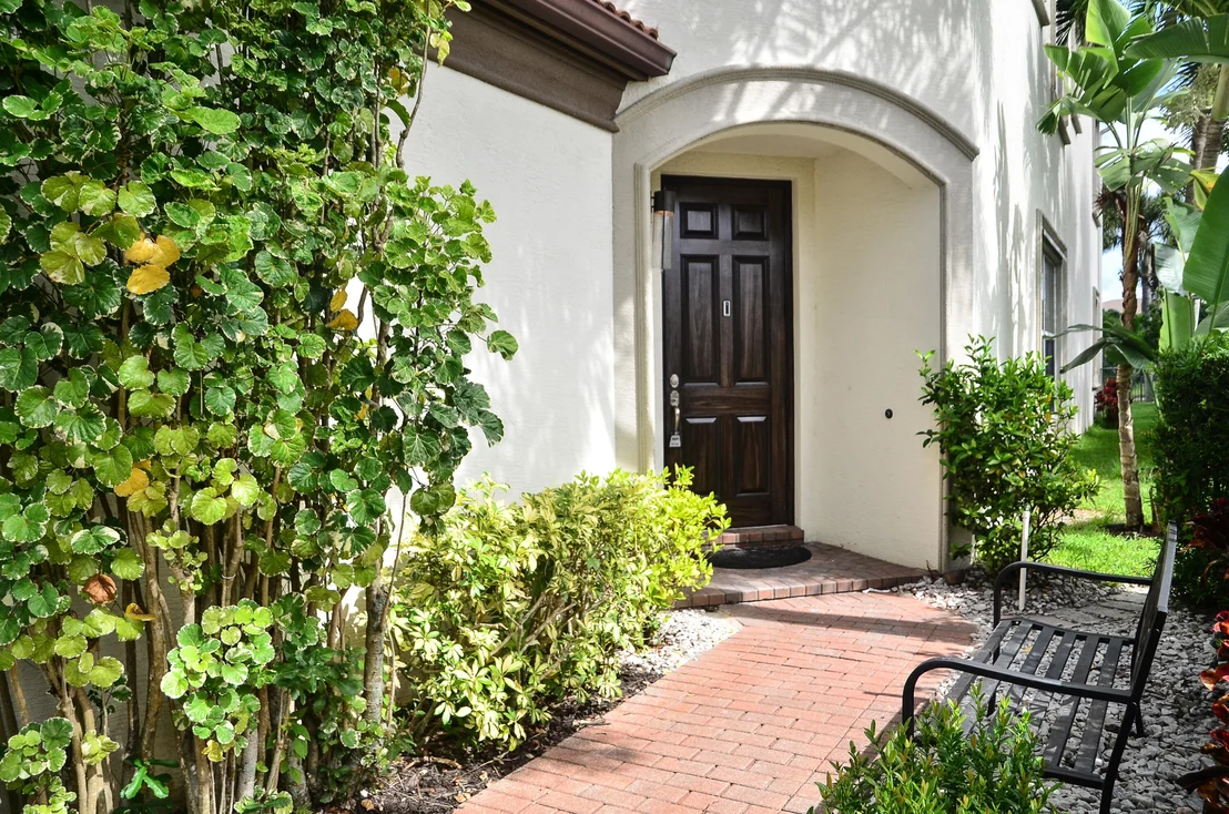 Photo of 9720 Phipps Lane