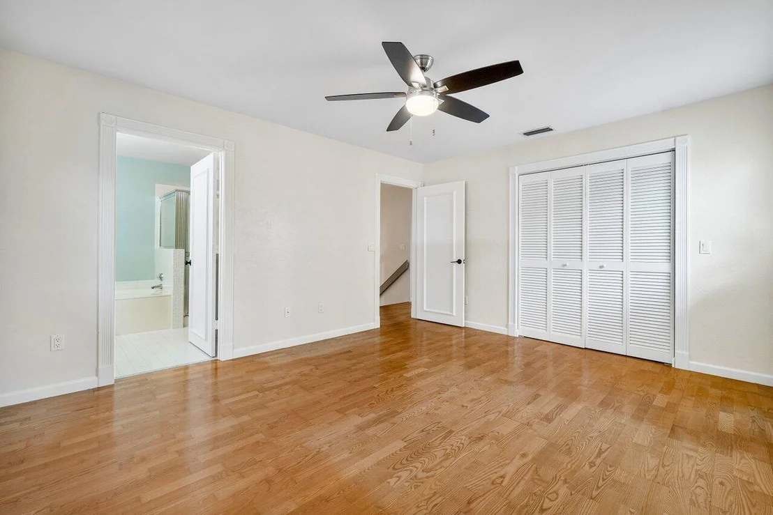 Photo of 6902 Dearborn Place