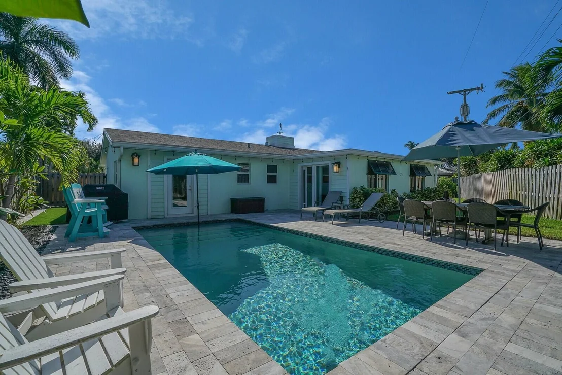 Photo of 301 Enfield Road