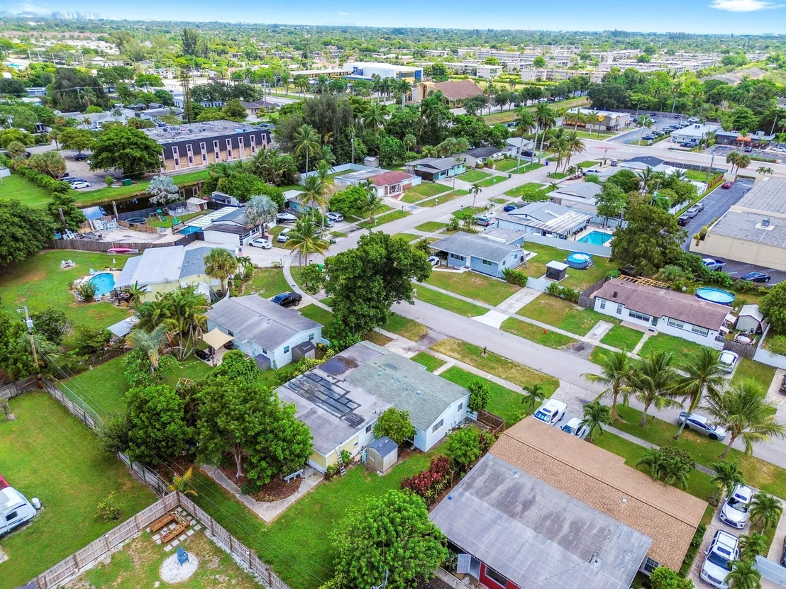 Photo of 149 Cayman Drive