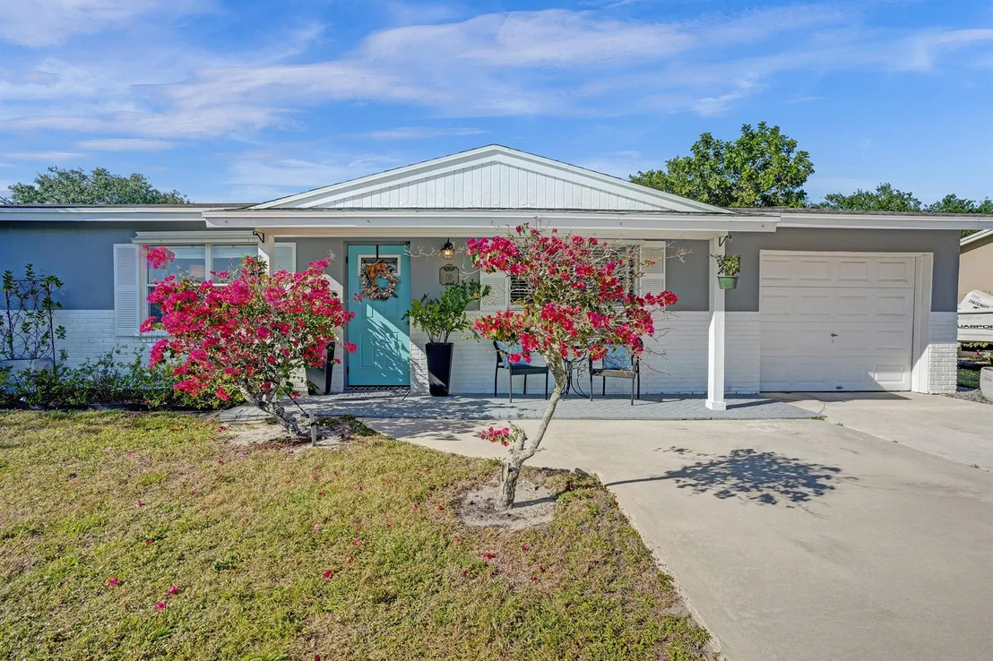 Photo of 715 North Road
