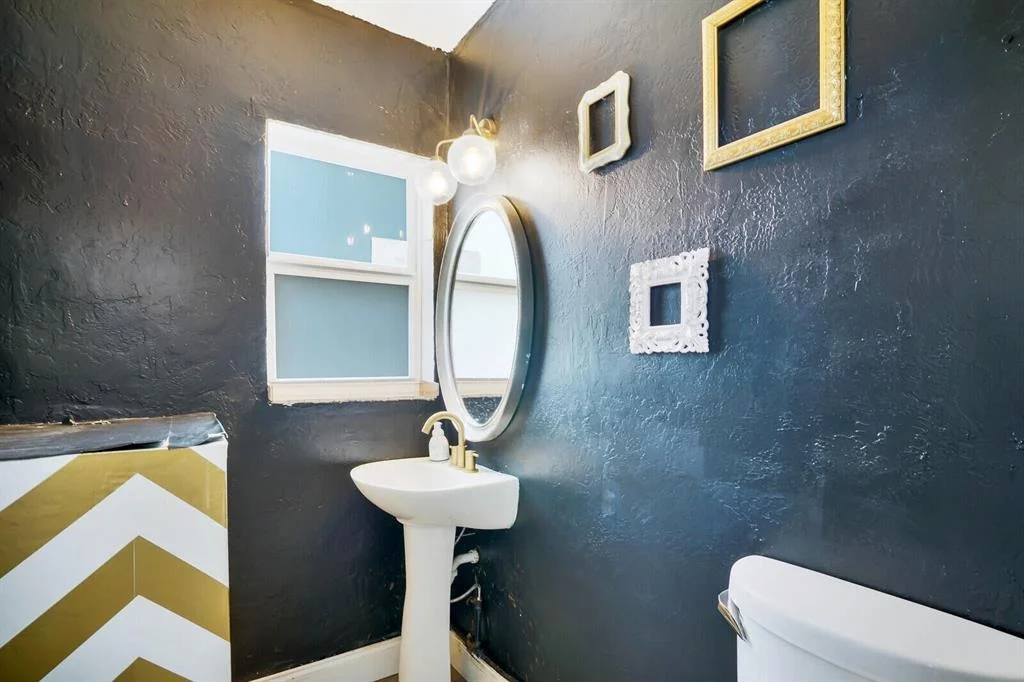 Photo of 121 NW 3rd Avenue