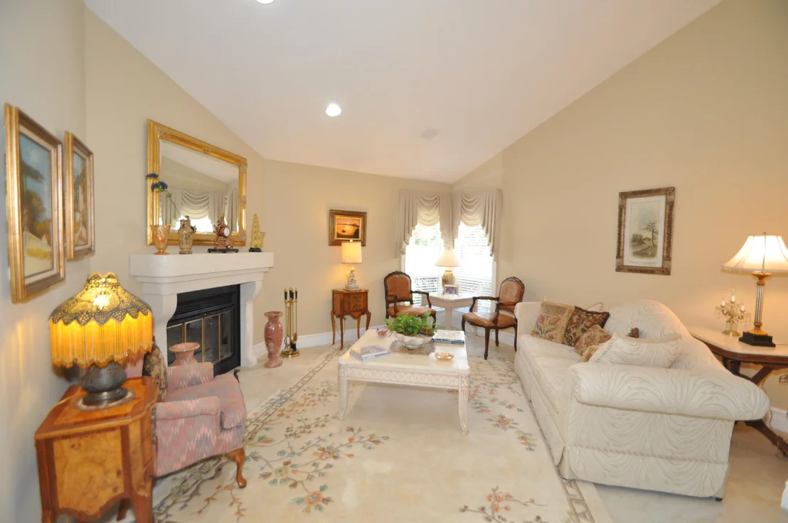Photo of 8 Midlane Road