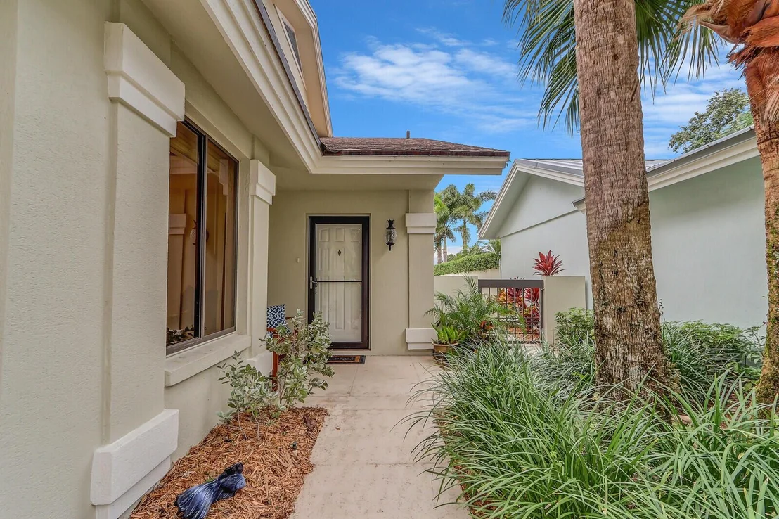 Photo of 408 River Edge Road