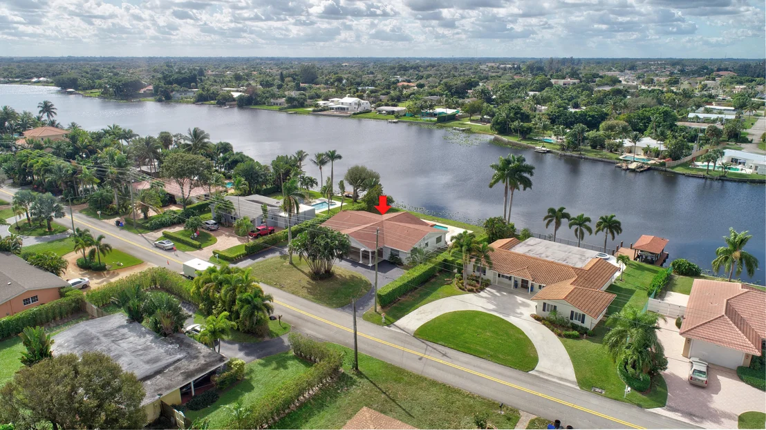 Photo of 7071 Pine Tree Lane