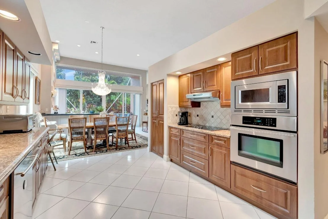 Photo of 6429 Three Lakes Lane