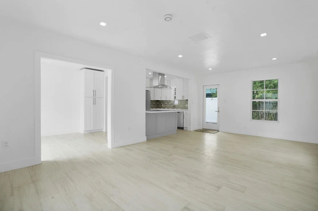 Photo of 826 Sunset Road