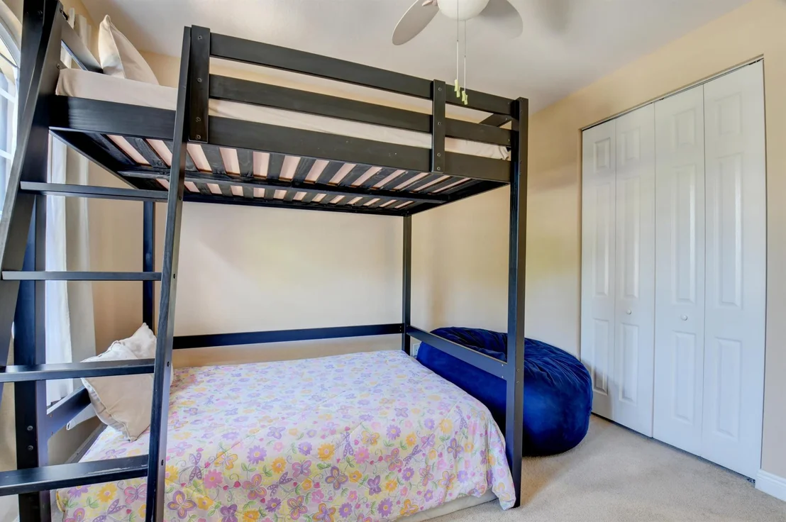 Photo of 10749 Castle Oak Drive