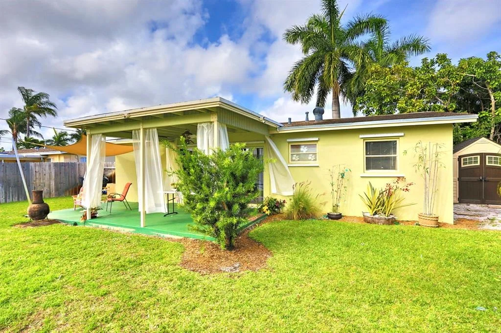 Photo of 2622 Acklins Road