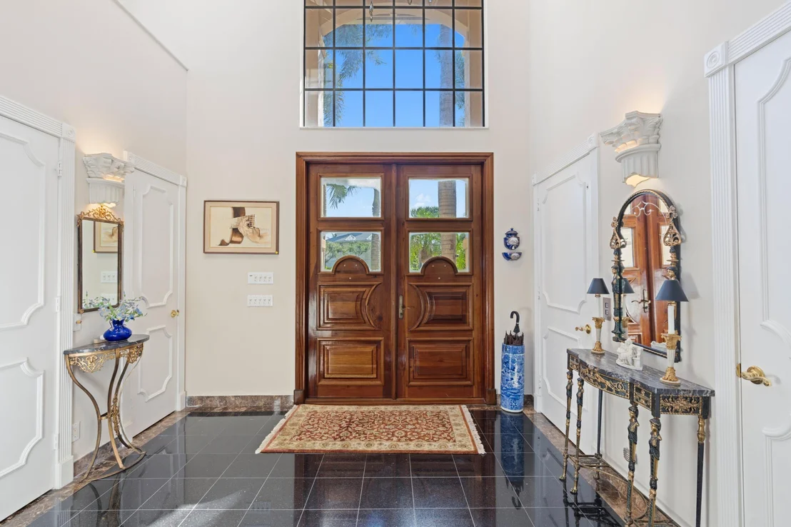 Photo of 1010 Pine Point Road
