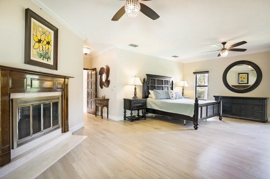 Photo of 9170 Dundee Drive Drive