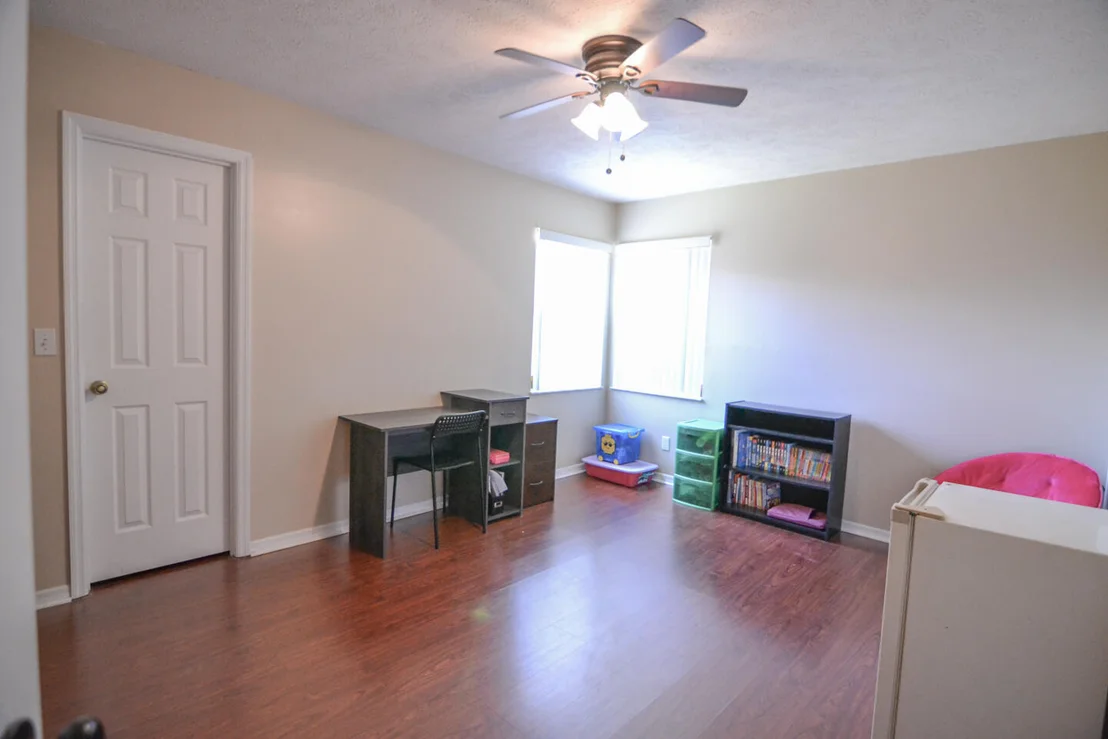 Photo of 5205 Birch Drive