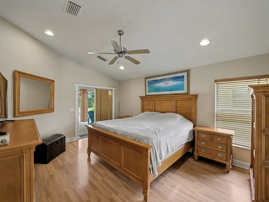 Photo of 2041 SW Panther Trace