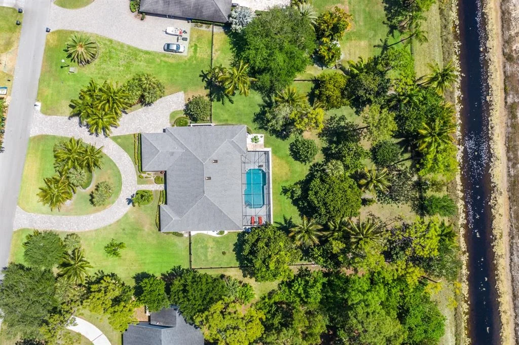 Photo of 13840 Greentree Trail