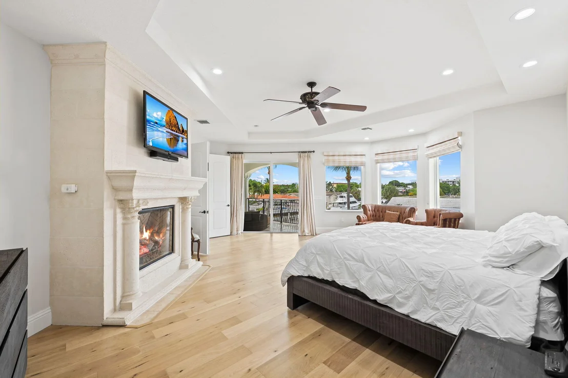 Photo of 1261 NE 27th Way