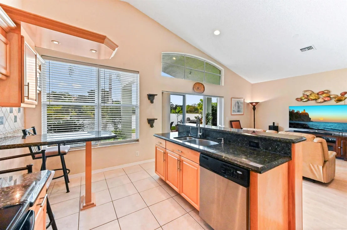 Photo of 9520 Lago Drive