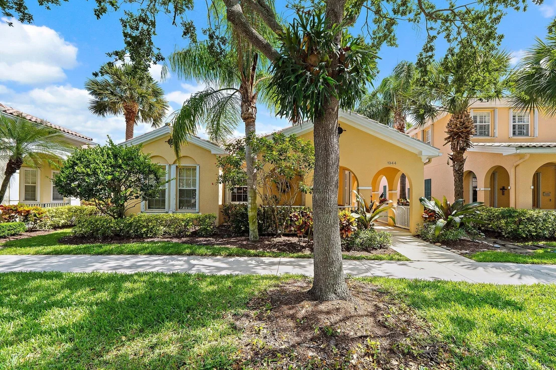 Photo of 1944 Jeaga Drive