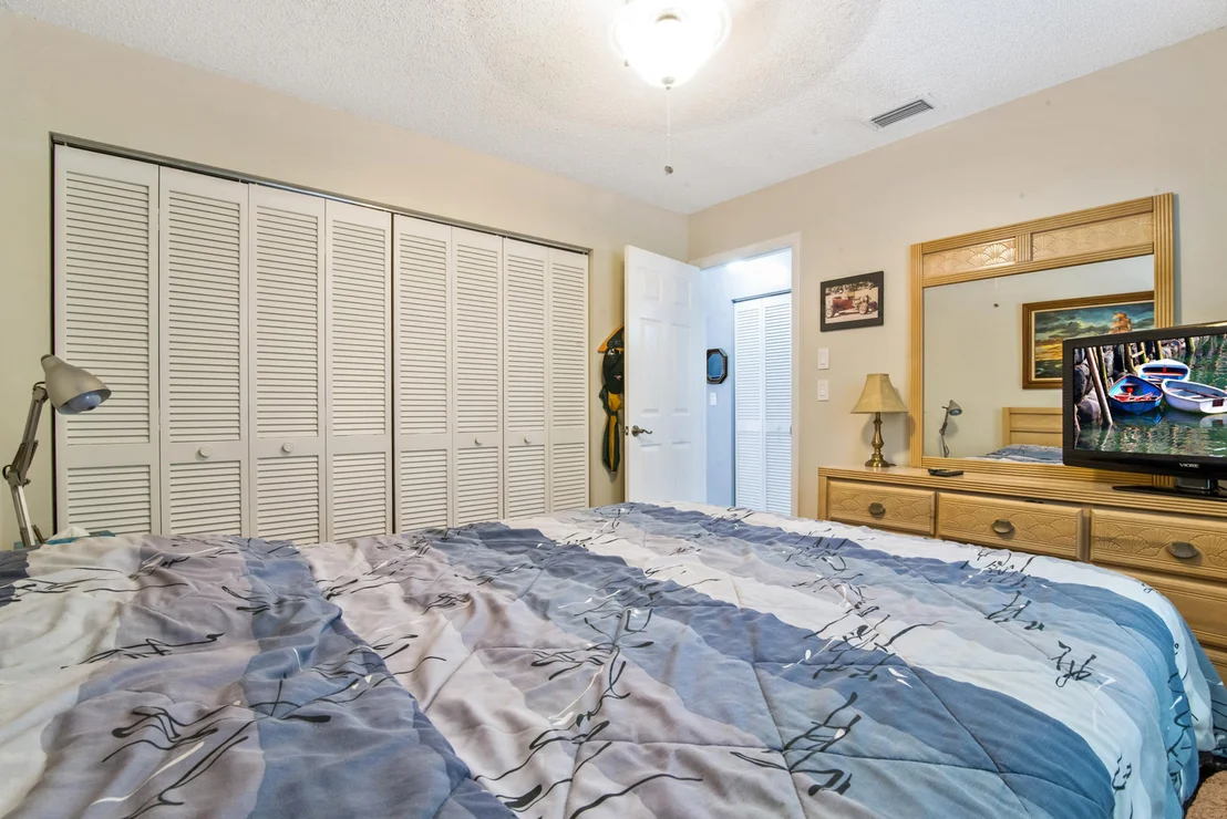 Photo of 4793 Avocado Boulevard