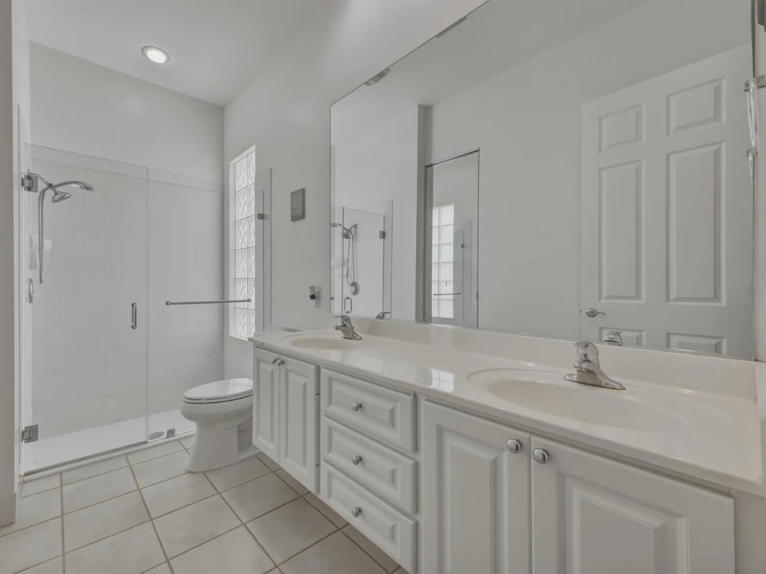 Photo of 2036 Valencia Drive