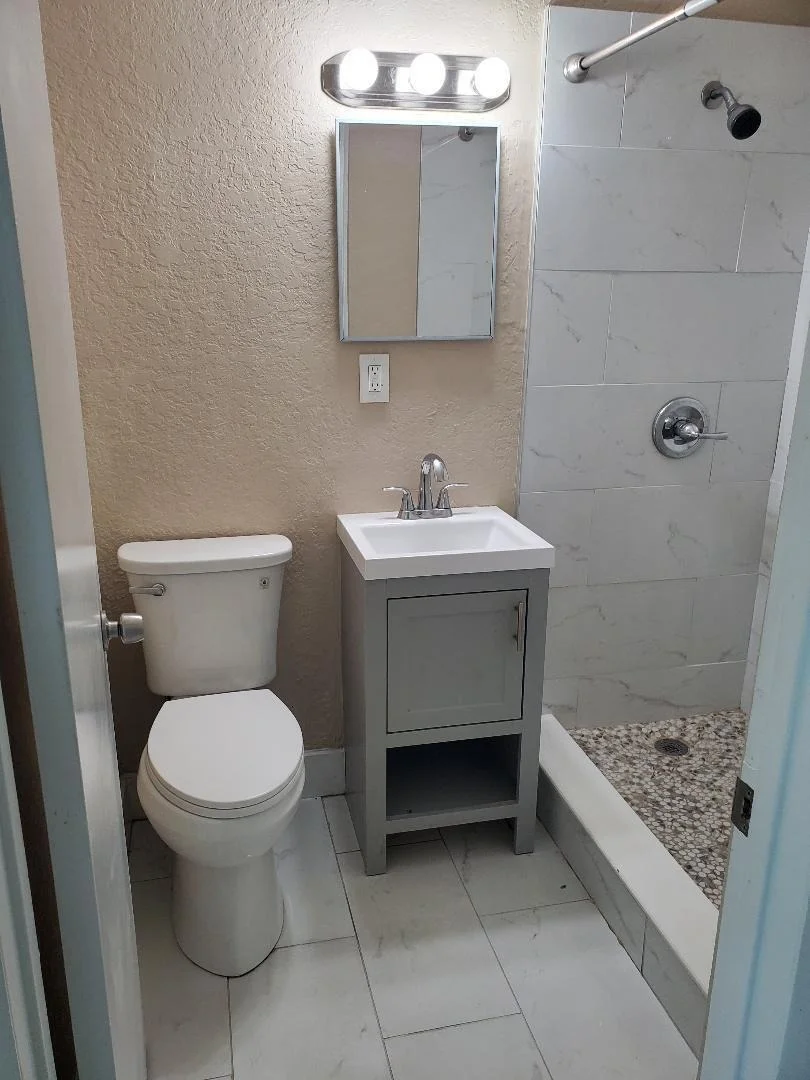 Photo of 6448 N Lawrence Road