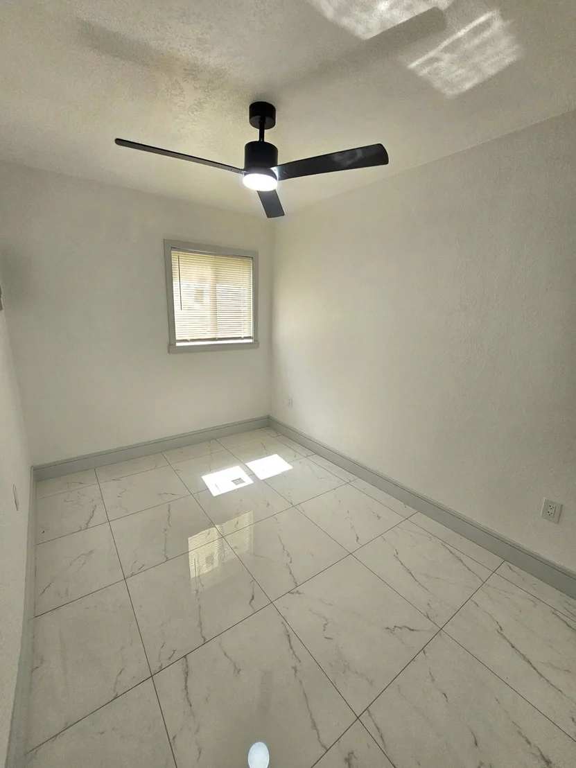 Photo of 3466 NW 32ND Avenue