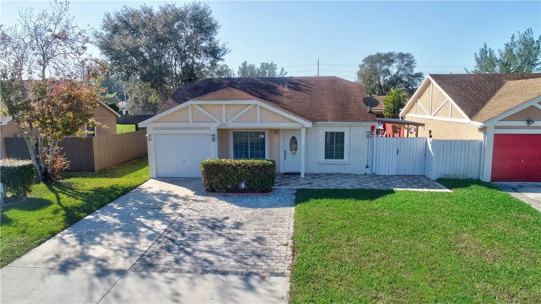 Photo of 22917 Sandalfoot Boulevard