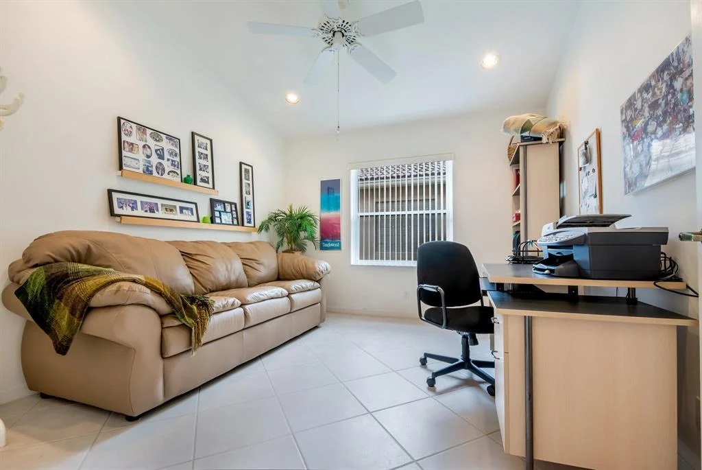 Photo of 6863 Viale Elizabeth