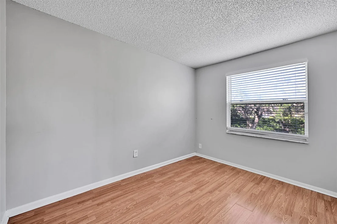 Photo of 10004 NW 57th Place
