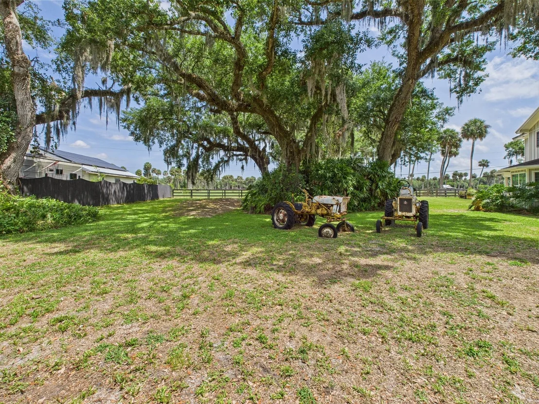 Photo of 2045 SW 18th Lane