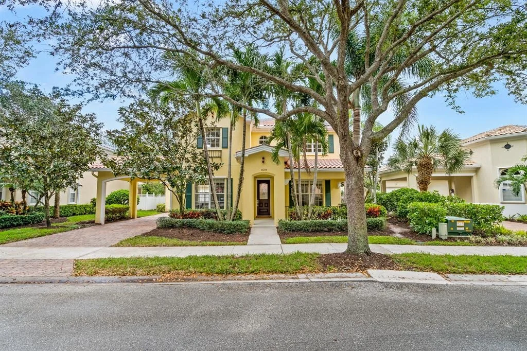 Photo of 4011 Community Drive
