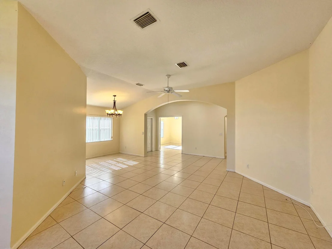 Photo of 12827 HAMPTON LAKES Circle