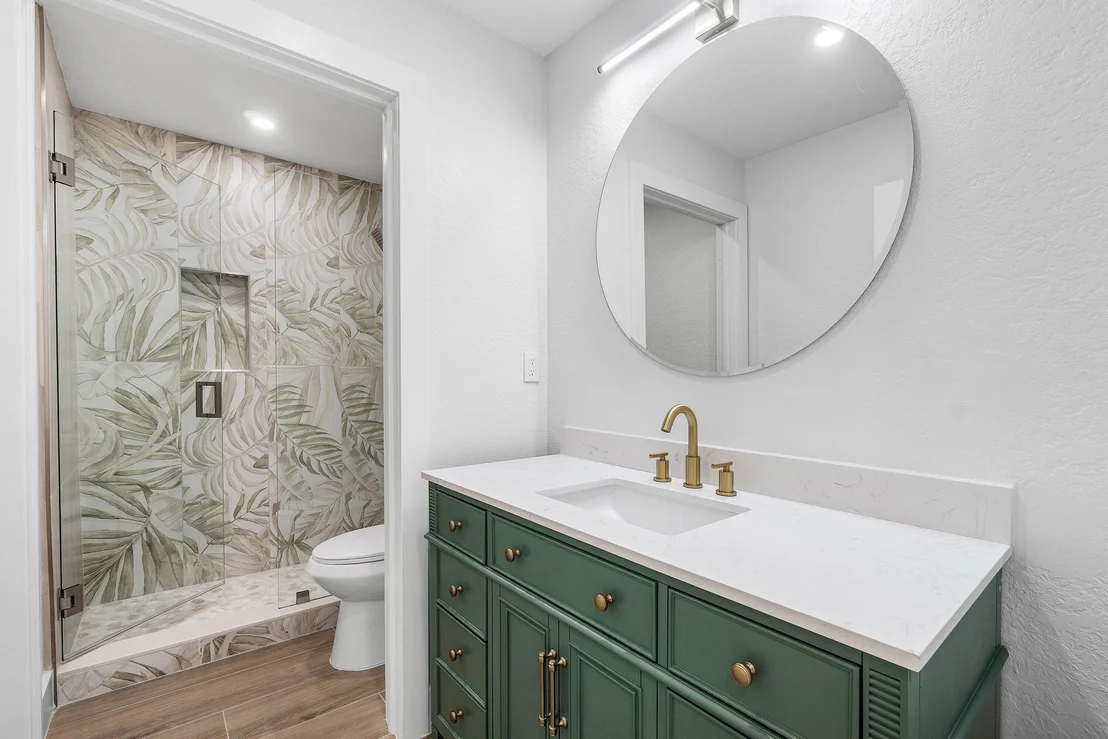 Photo of 4879 LINCOLN Road