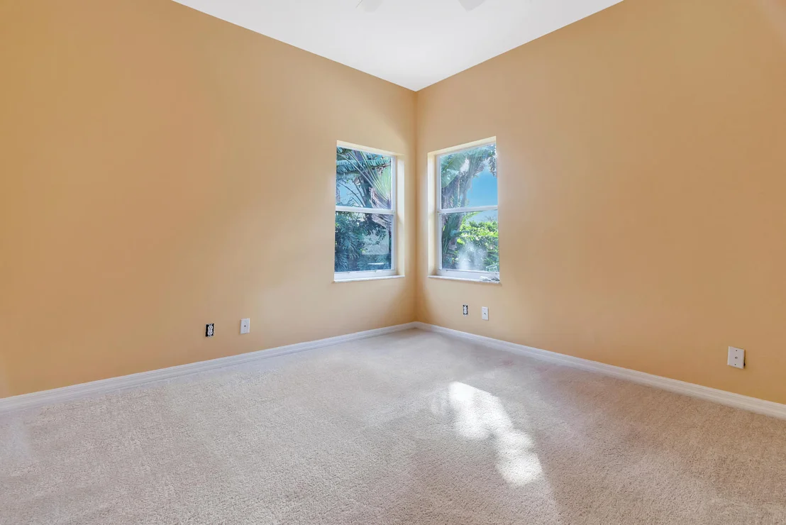 Photo of 11272 Edgewater Circle