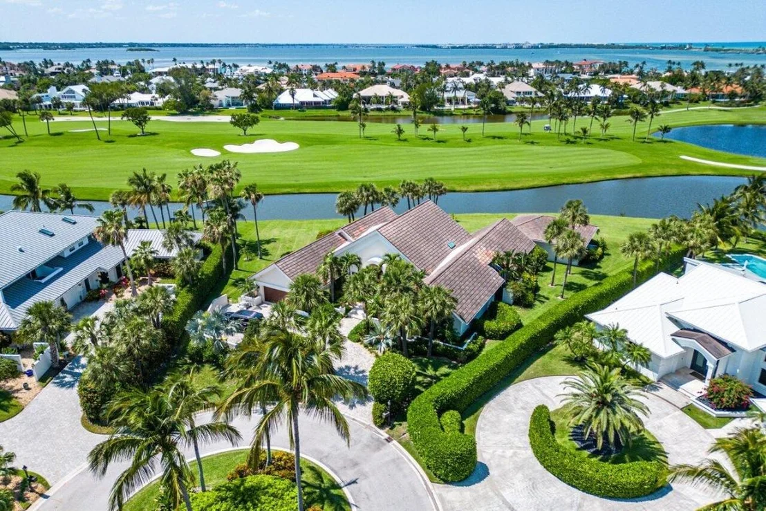 Photo of 2160 SE Golfview Lane