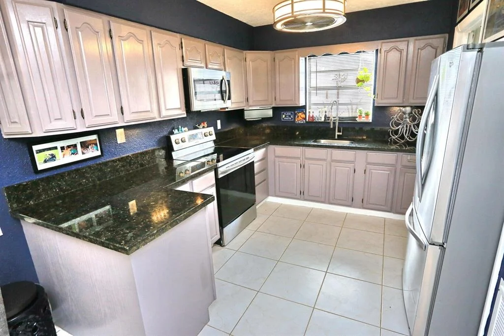 Photo of 2622 Acklins Road
