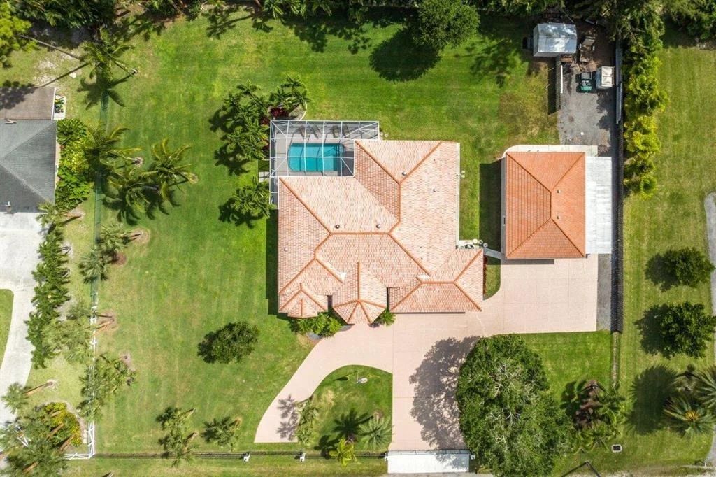 Photo of 8360 Arrowhead Drive