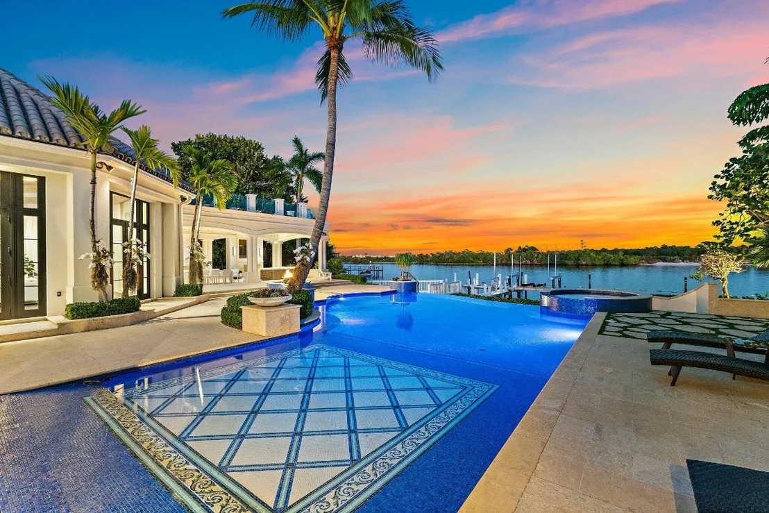 Photo of 372 Regatta Drive