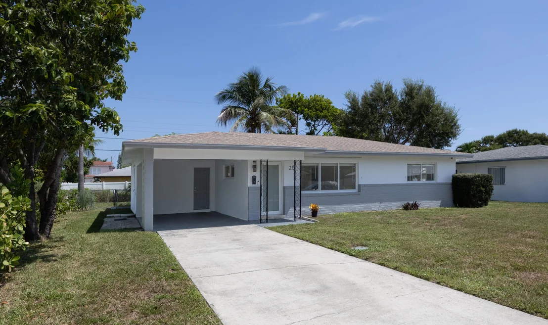 Photo of 215 Evergreen Drive
