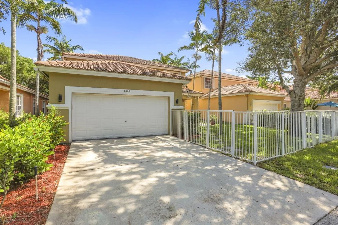 Photo of 4540 Highgate Drive