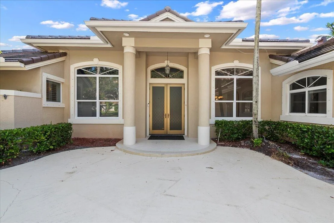 Photo of 6989 Cypress Cove Circle