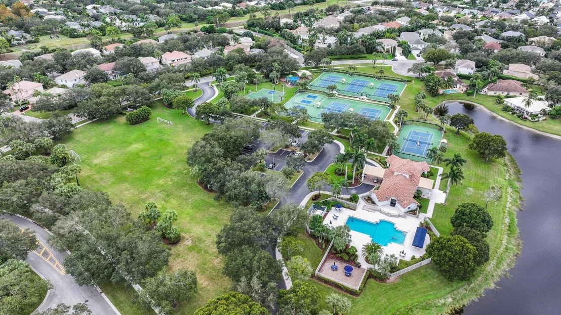 Photo of 423 Meadowlark Drive