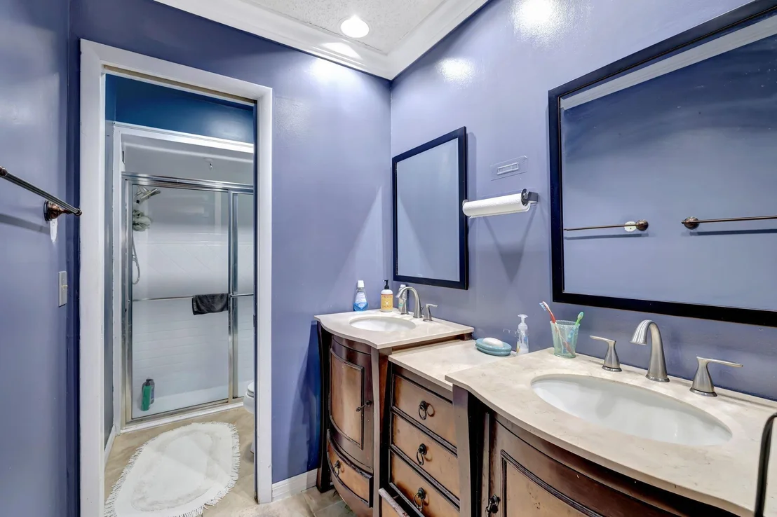 Photo of 5903 Sunset Boulevard
