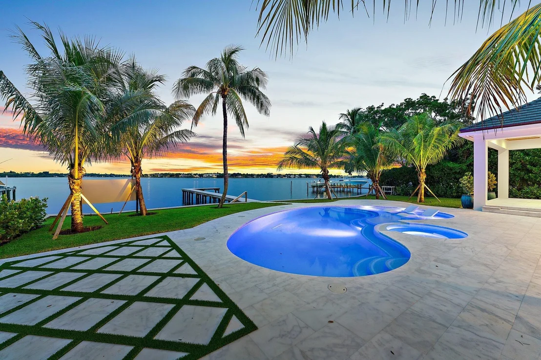Photo of 21 Bay Harbor Road