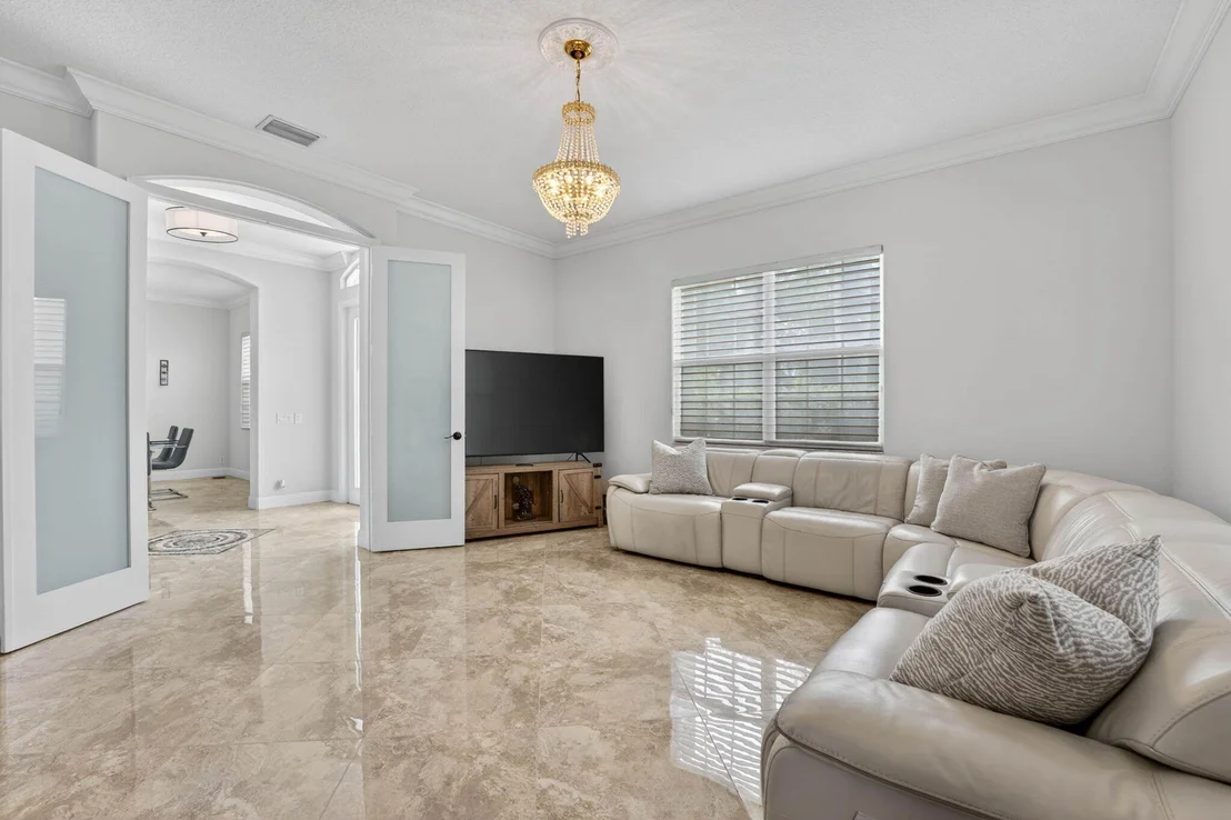 Photo of 8346 Sawpine Road