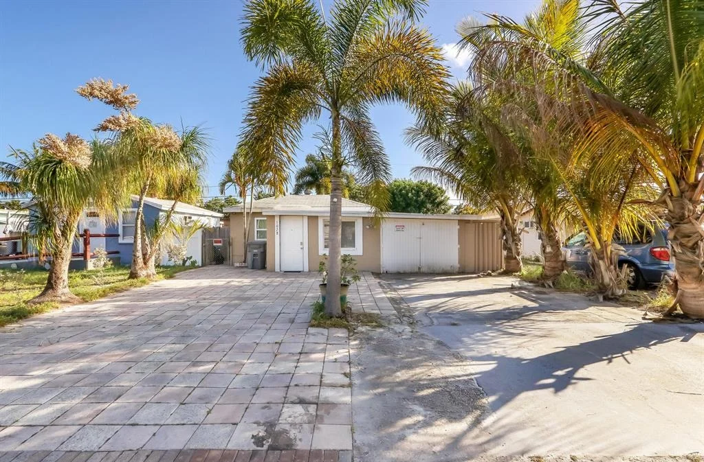 Photo of 1078 Highview Road