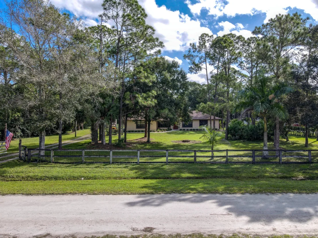 Photo of 16674 122nd Drive N