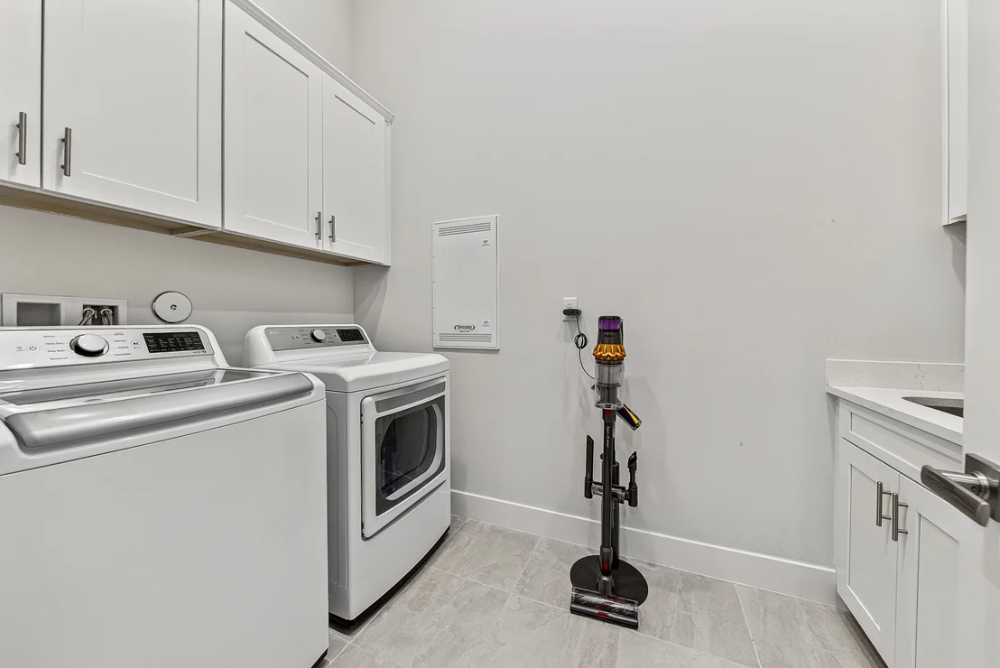 Photo of 8047 JUNIPER Drive