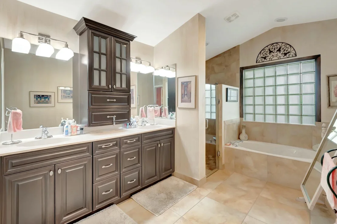 Photo of 10423 Canoe Brook Circle