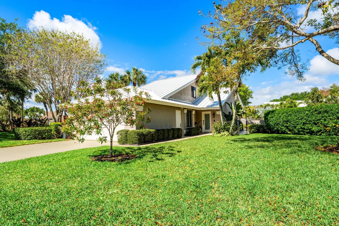 Photo of 306 Leeward Drive